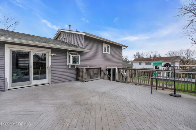 3 Arkansas Drive, Jackson, NJ 08527