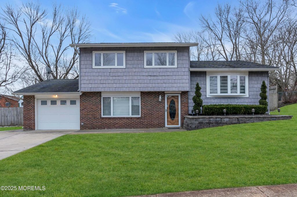 3 Arkansas Drive, Jackson, NJ 08527