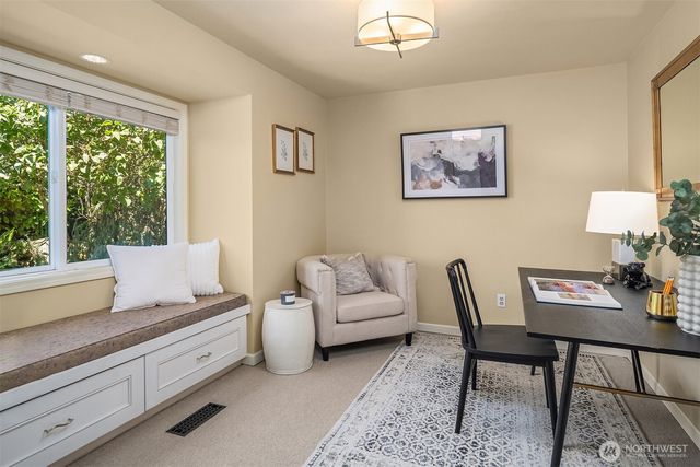 5601 Bradford Street, Seattle, WA 98116