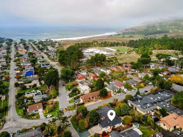 655 George Street, Montara, CA 94037