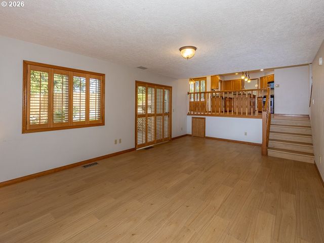 1811 Nw 19TH St, Gresham, OR 97030