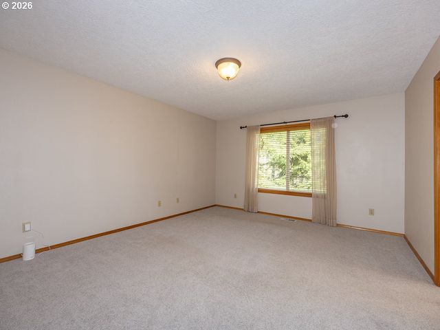 1811 Nw 19TH St, Gresham, OR 97030