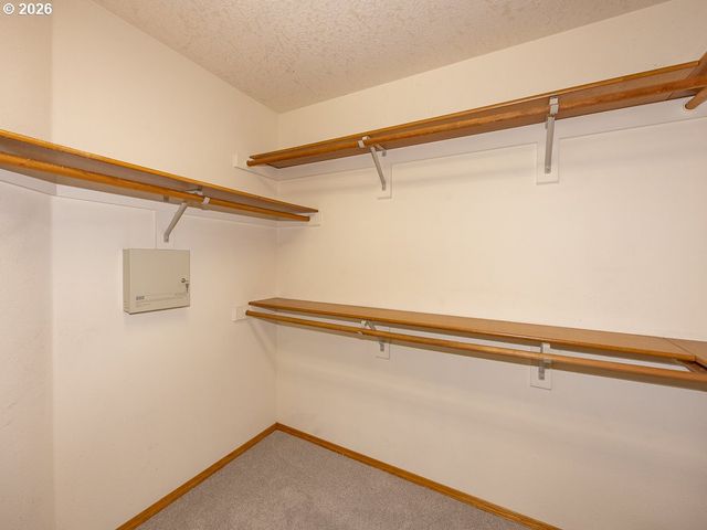 1811 Nw 19TH St, Gresham, OR 97030