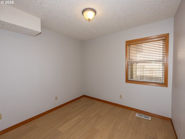 1811 Nw 19TH St, Gresham, OR 97030