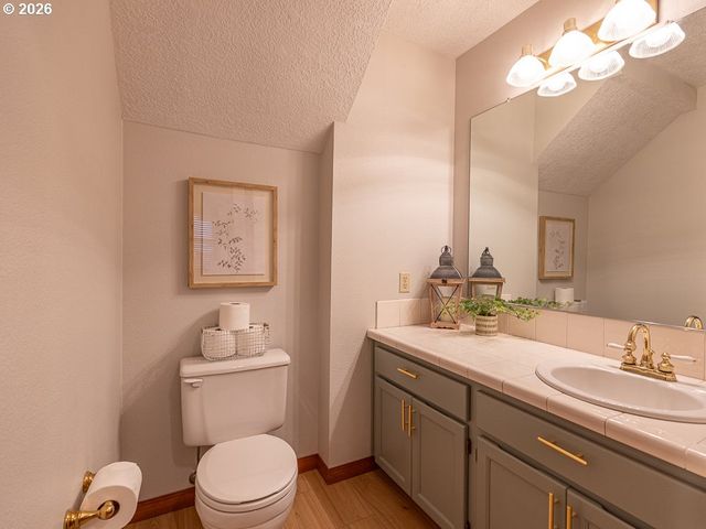 1811 Nw 19TH St, Gresham, OR 97030