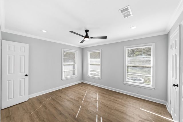 2416 Lake Air Drive, Waco, TX 76710
