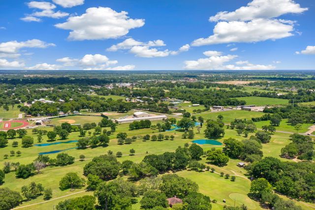 145 Milentz Street, Columbus, TX 78934