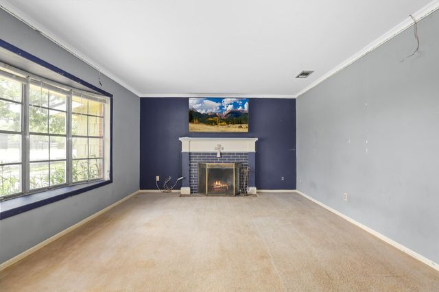 145 Milentz Street, Columbus, TX 78934