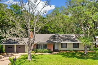 145 Milentz Street, Columbus, TX 78934