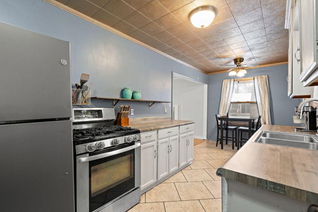 2857 County Line Road, Portage, IN 46368