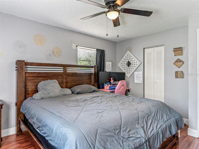 911 JACARANDA DRIVE, Lady Lake, FL 32159