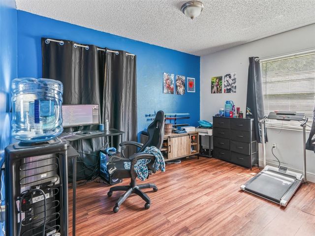 911 JACARANDA DRIVE, Lady Lake, FL 32159