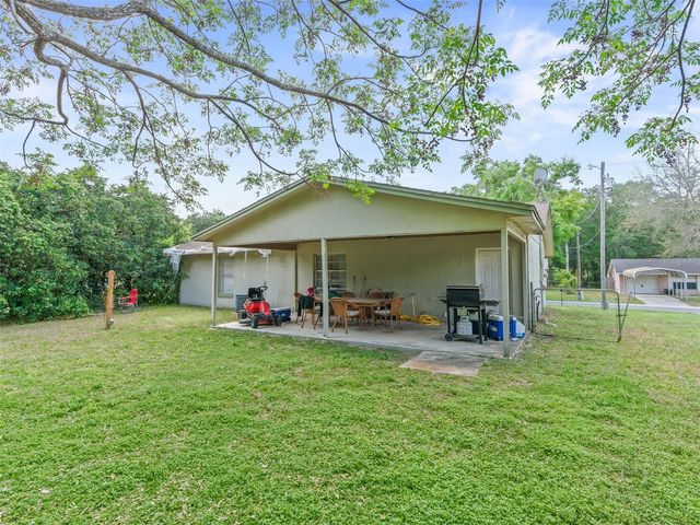911 JACARANDA DRIVE, Lady Lake, FL 32159