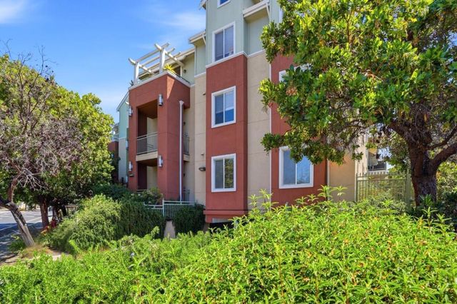 2330 University Avenue 190, East Palo Alto, CA 94303