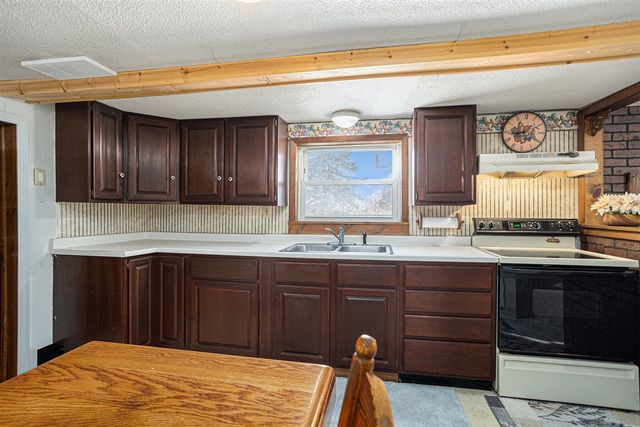 19647 L Drive, Marshall, MI 49068