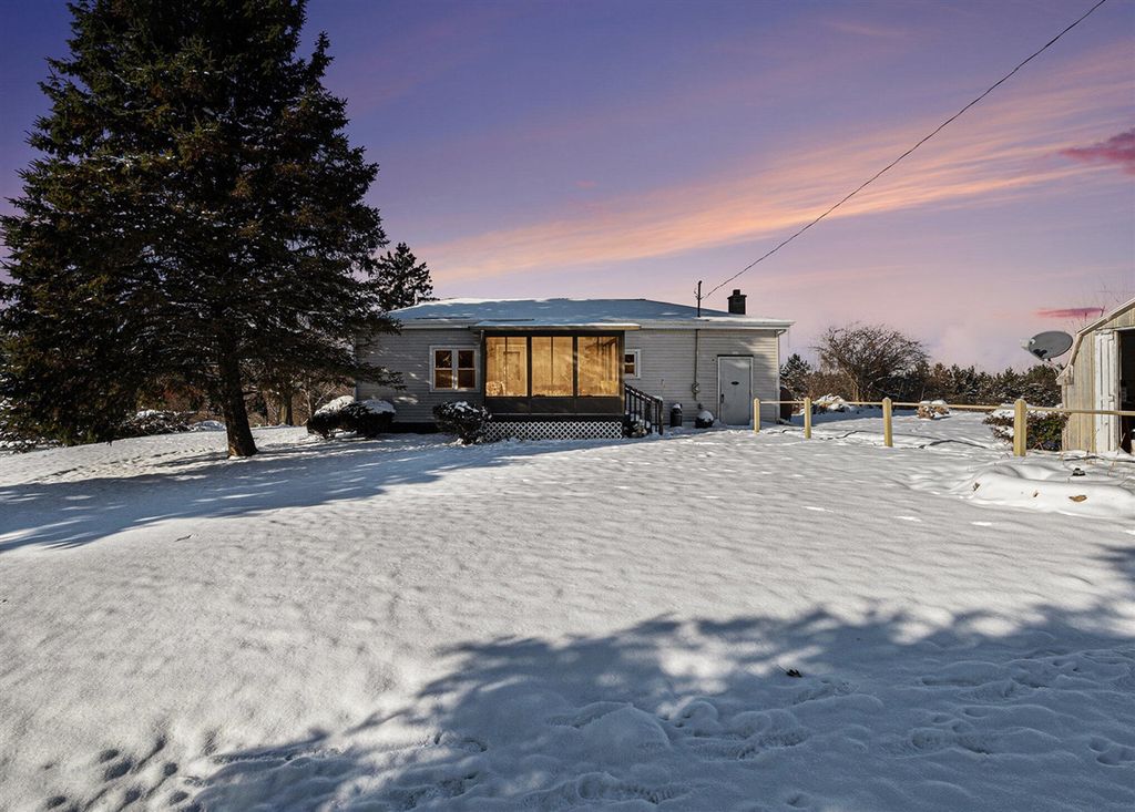 19647 L Drive, Marshall, MI 49068