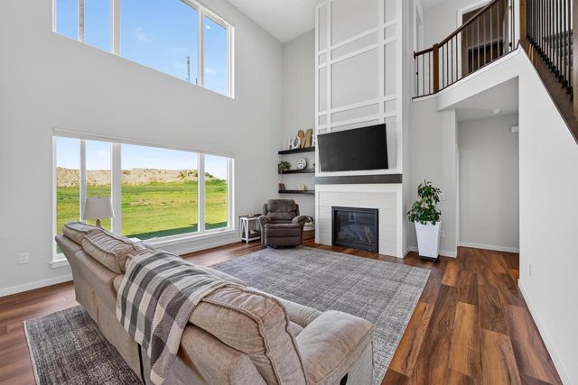 2009 Paris Lane, Cottage Grove, WI 53527