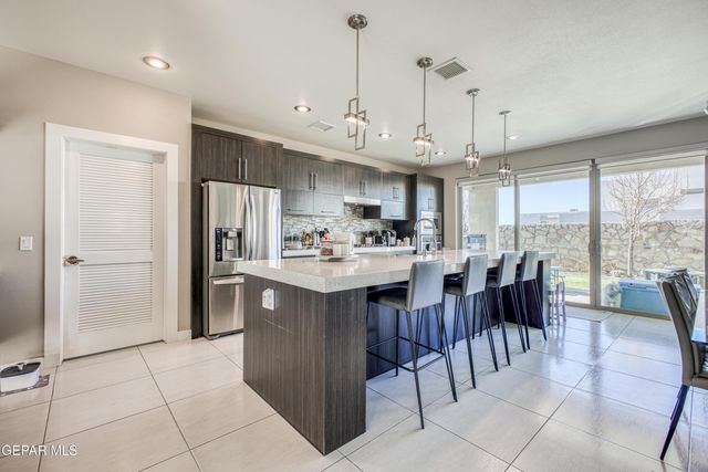 1259 DESERT MIRAGE Place, El Paso, TX 79912