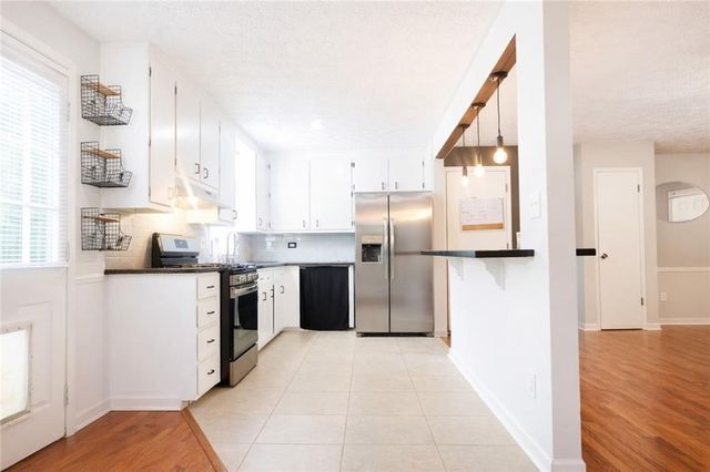 3820 Menloe Way, Snellville, GA 30039