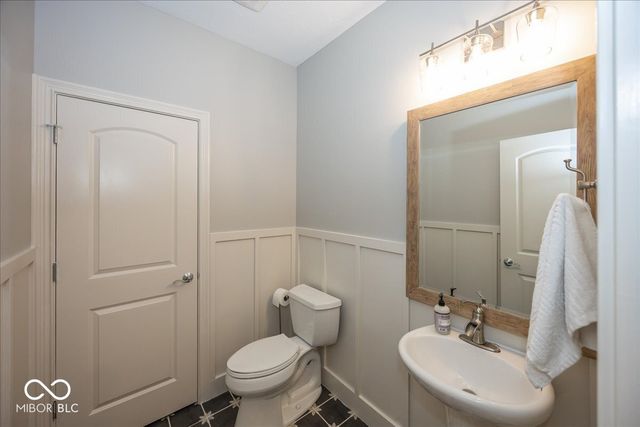 9976 Win Star Way, Fishers, IN 46040