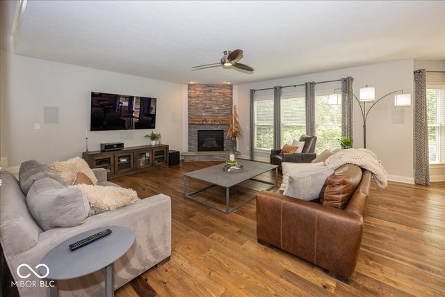 9976 Win Star Way, Fishers, IN 46040