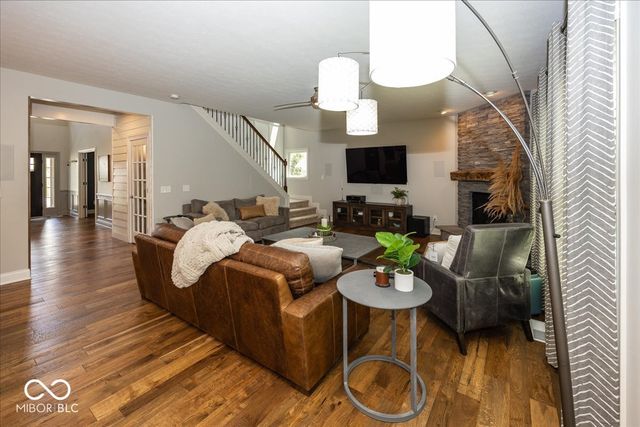 9976 Win Star Way, Fishers, IN 46040