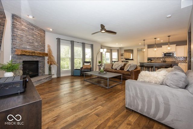 9976 Win Star Way, Fishers, IN 46040