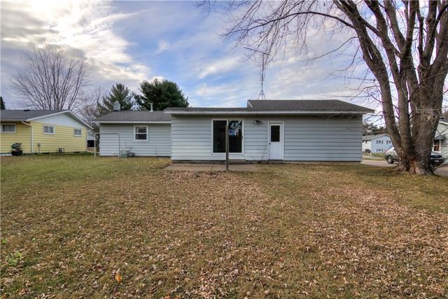 2335 Welsh Court, Eau Claire, WI 54703