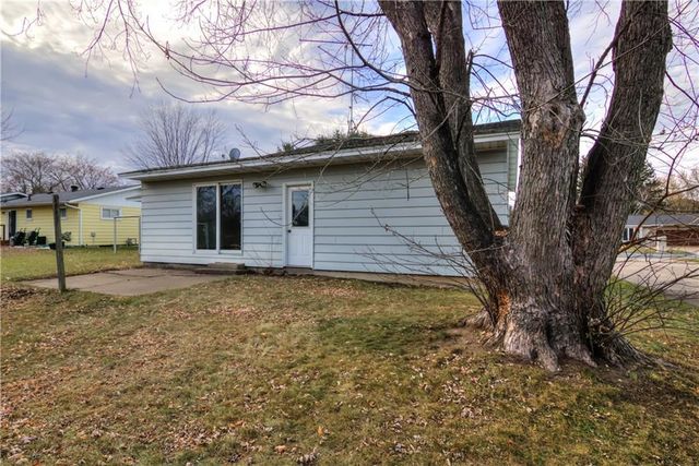 2335 Welsh Court, Eau Claire, WI 54703