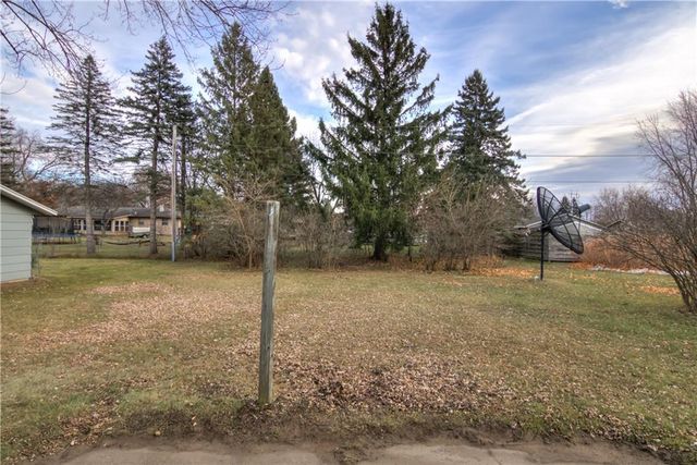 2335 Welsh Court, Eau Claire, WI 54703