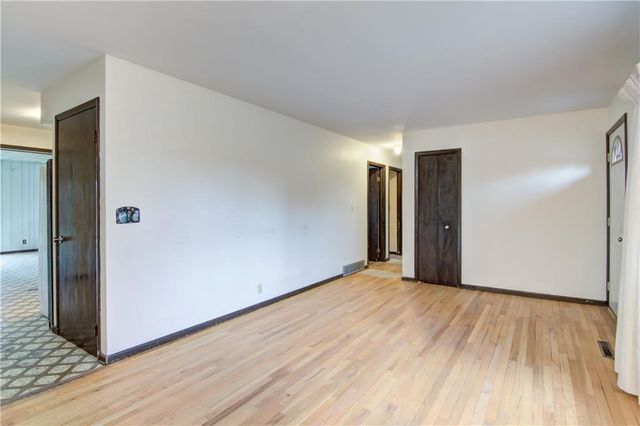 2335 Welsh Court, Eau Claire, WI 54703