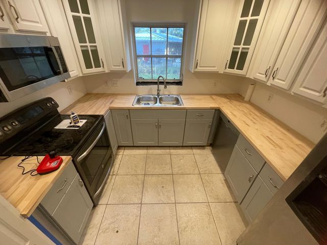 1704 Boardman Avenue, Mangonia Park, FL 33407