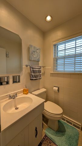 232 Kilpatrick Avenue, Wilmette, IL 60091