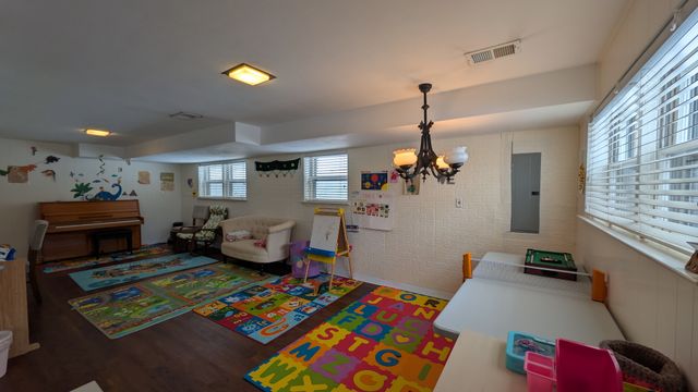 232 Kilpatrick Avenue, Wilmette, IL 60091