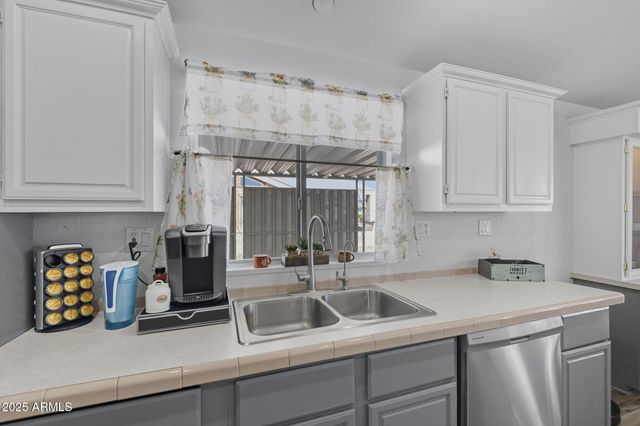 3700 S TOMAHAWK Road 39, Apache Junction, AZ 85119