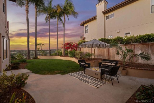 2914 Carrillo Way, Carlsbad, CA 92009