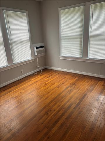 4127 Yale Street, Houston, TX 77018