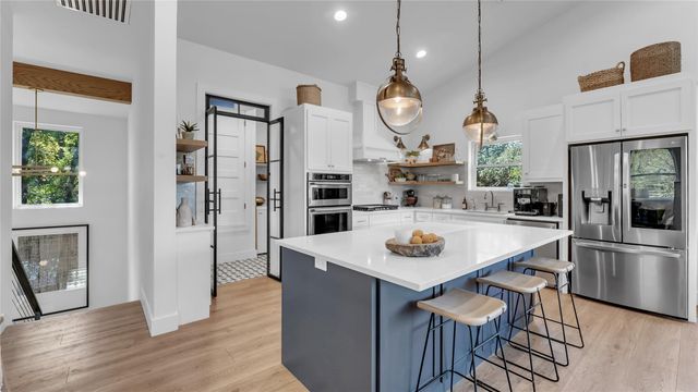 1518 County Road 137, Burnet, TX 78611