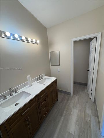 751 Sand Creek Circle ., Weston, FL 33327