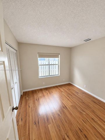 751 Sand Creek Circle ., Weston, FL 33327