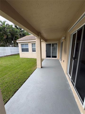 751 Sand Creek Circle ., Weston, FL 33327