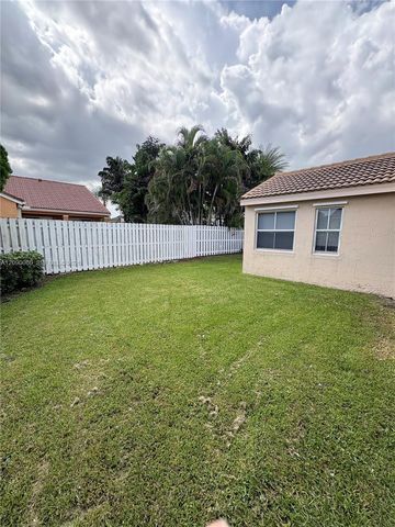 751 Sand Creek Circle ., Weston, FL 33327
