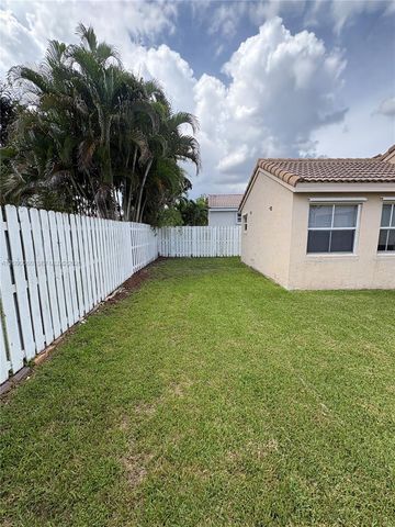 751 Sand Creek Circle ., Weston, FL 33327