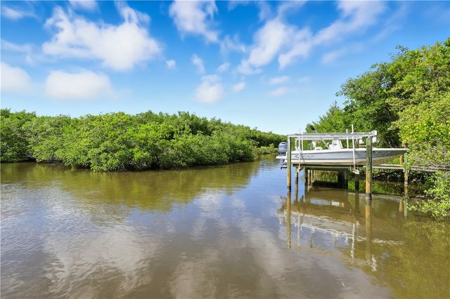 3929 Shoreside Drive, Hutchinson Island, FL 34949