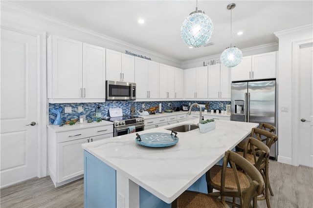 3929 Shoreside Drive, Hutchinson Island, FL 34949