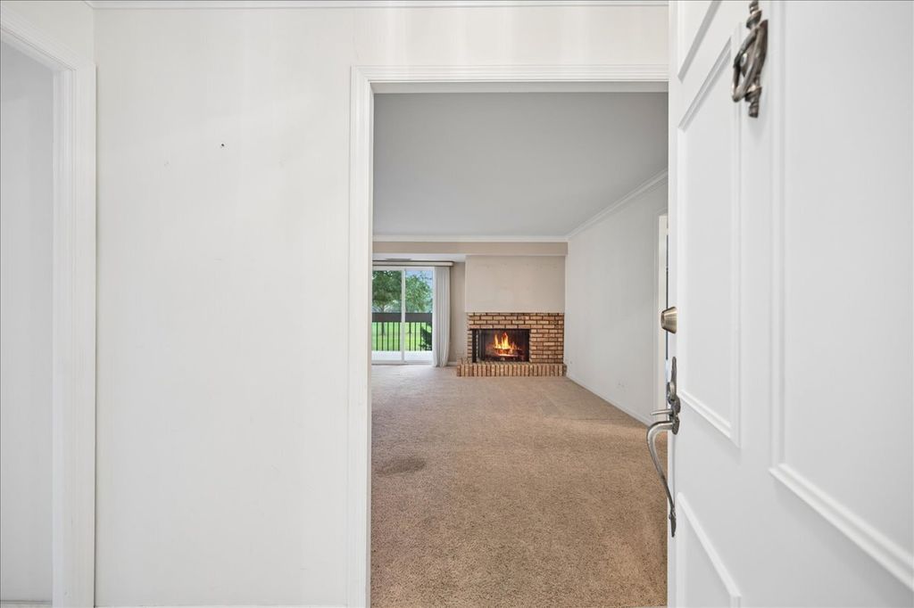 3851 Mission Hills Road 109, Northbrook, IL 60062 — photo 2