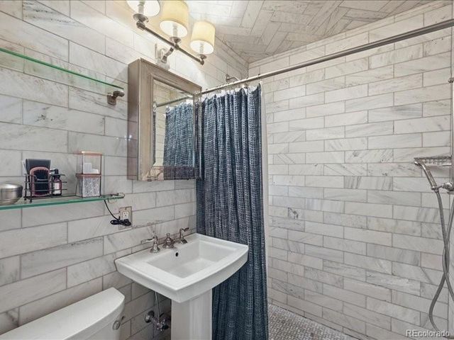 2100 N Franklin St 21, Denver, CO 80205