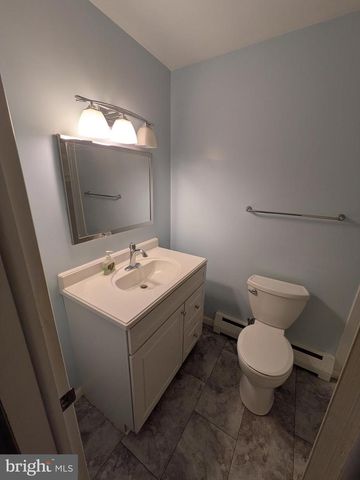 4406 ROYAL OAK RD, Camp Hill, PA 17011