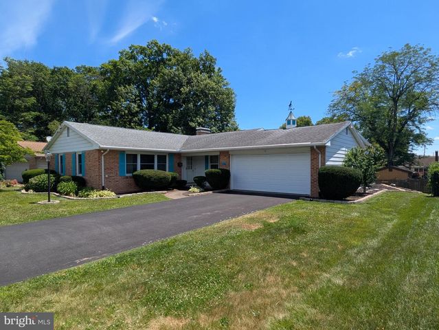 4406 ROYAL OAK RD, Camp Hill, PA 17011