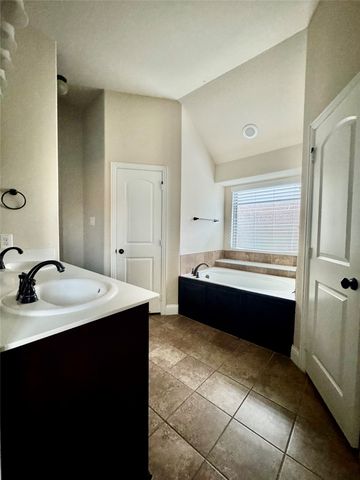 667 Sharpley Drive, Fate, TX 75087